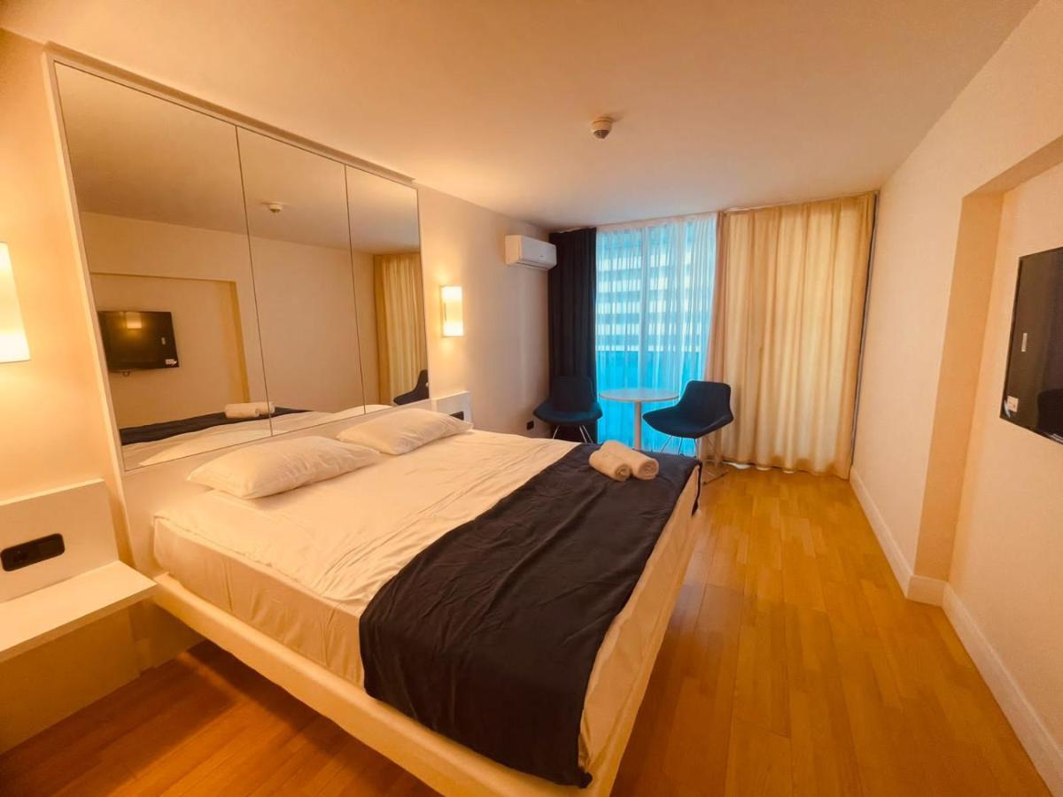 Orbi City Hub Apartments Batumi Ngoại thất bức ảnh