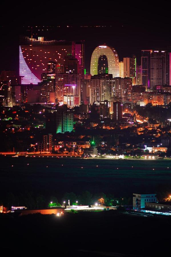 Orbi City Hub Apartments Batumi Ngoại thất bức ảnh